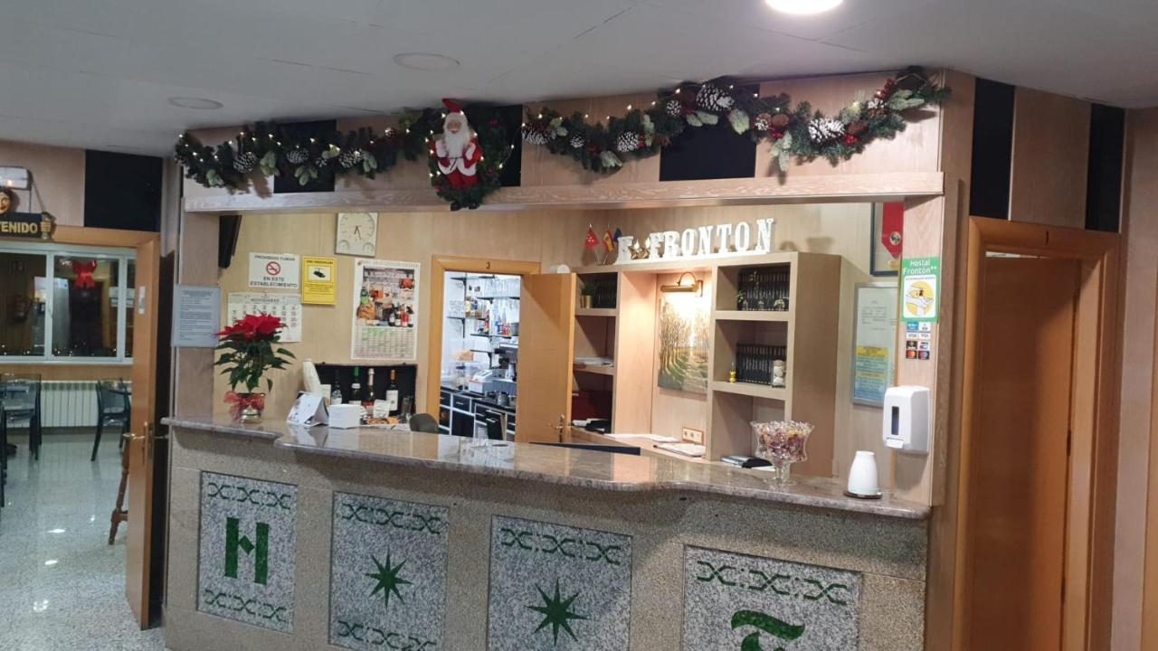 Hostal Fronton Alcobendas Ngoại thất bức ảnh