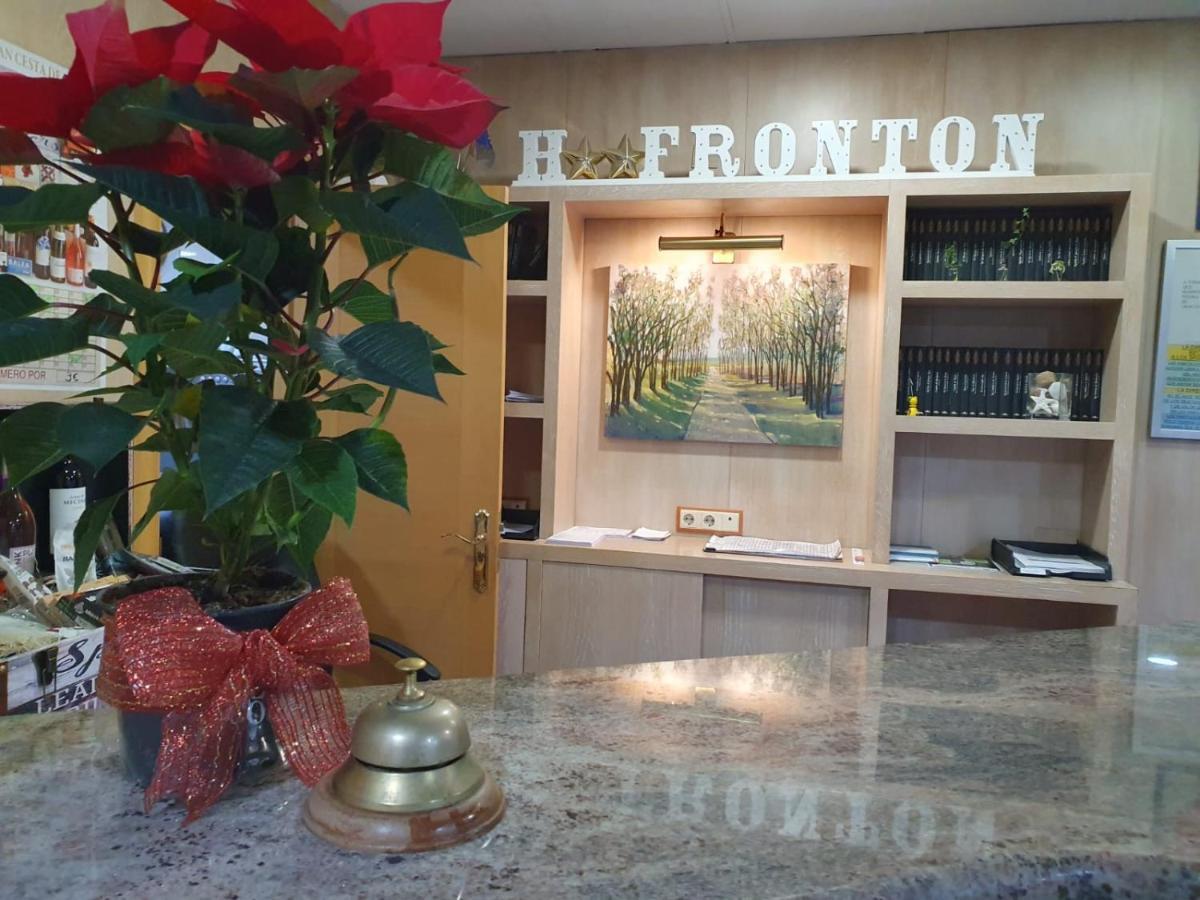 Hostal Fronton Alcobendas Ngoại thất bức ảnh