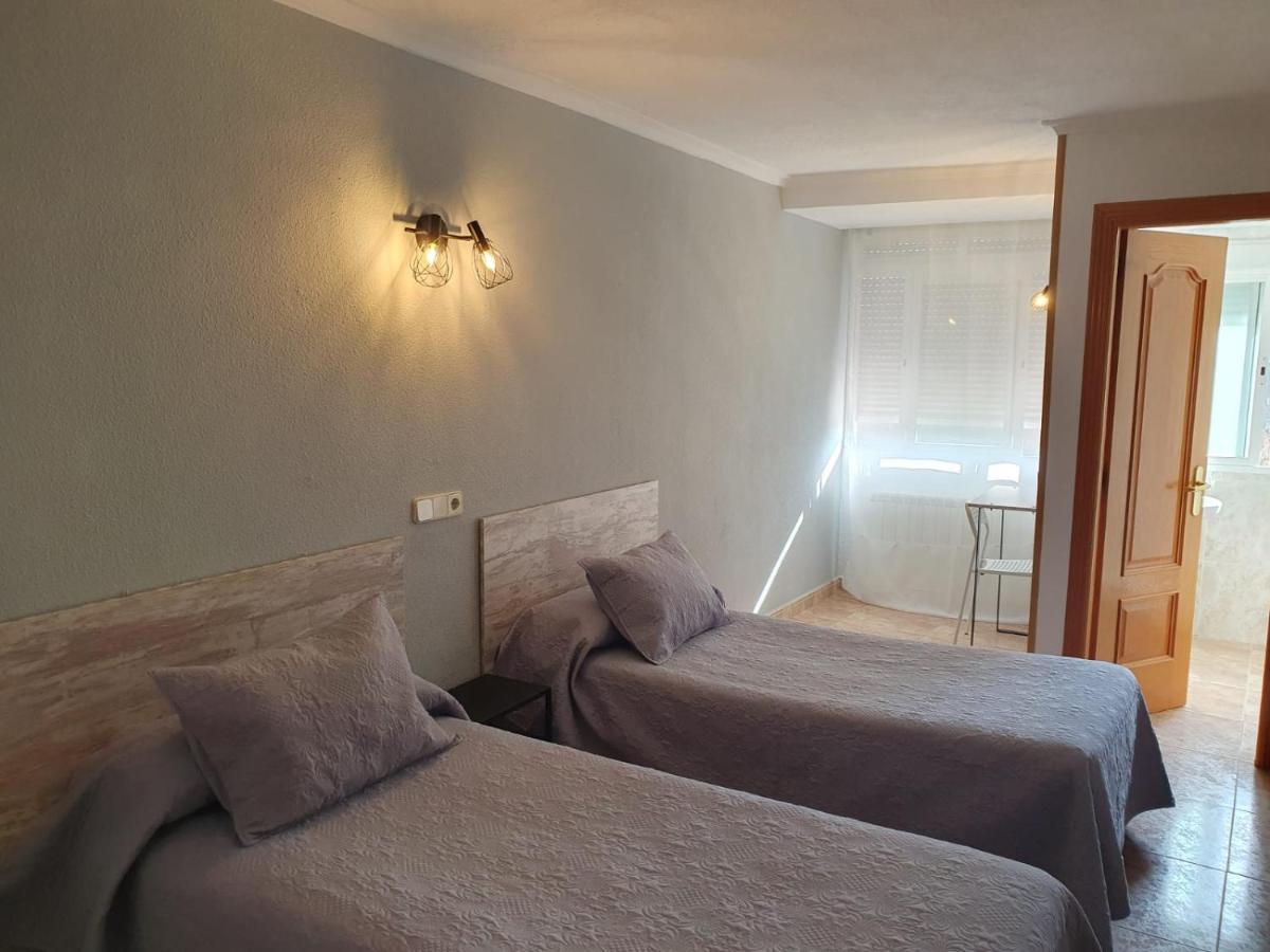 Hostal Fronton Alcobendas Ngoại thất bức ảnh