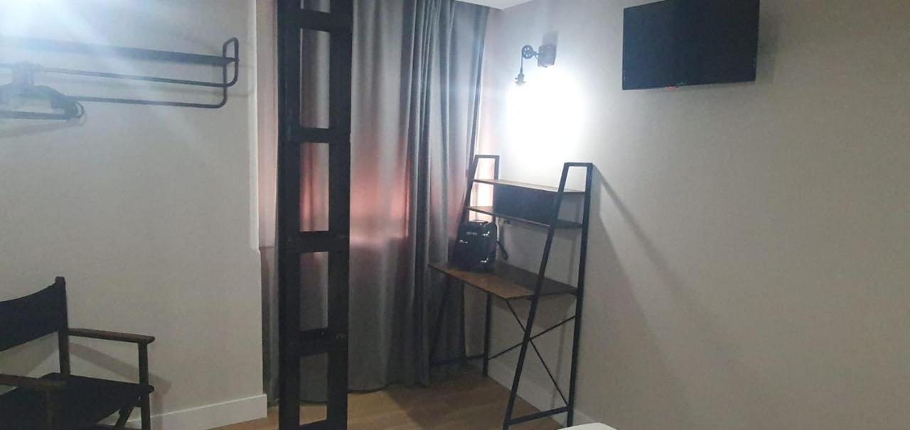 Hostal Fronton Alcobendas Ngoại thất bức ảnh