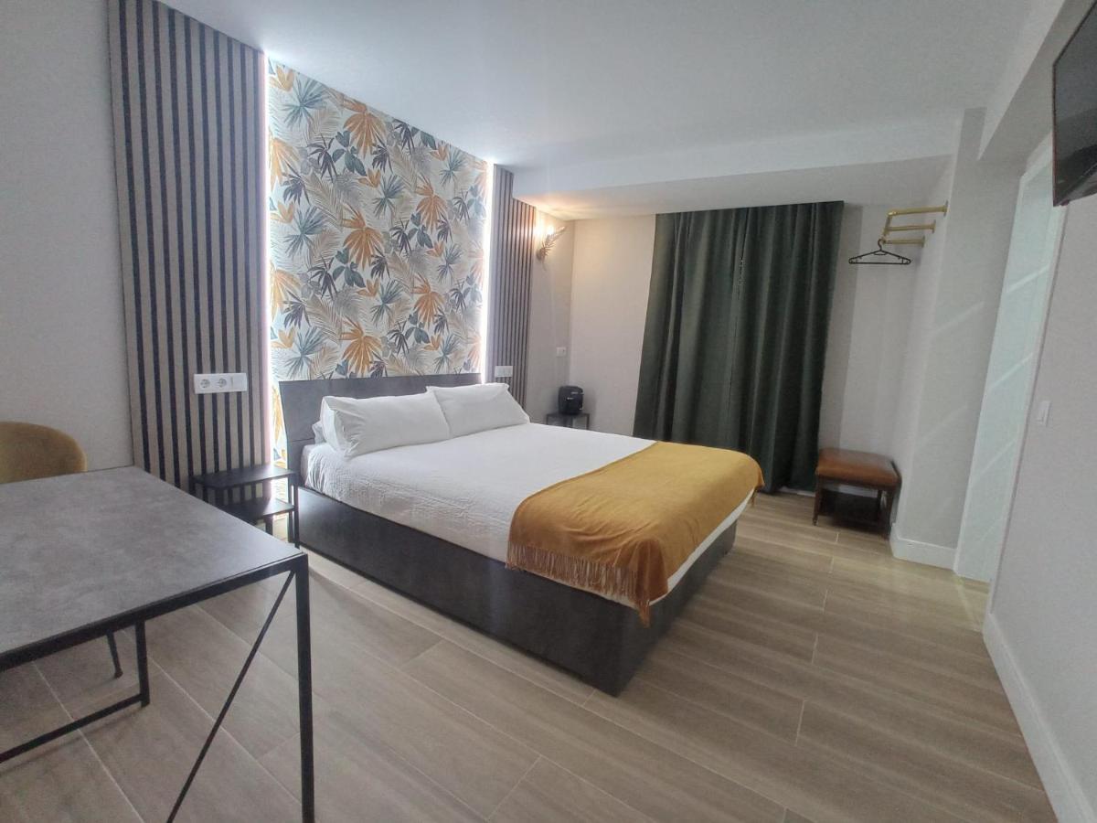Hostal Fronton Alcobendas Ngoại thất bức ảnh