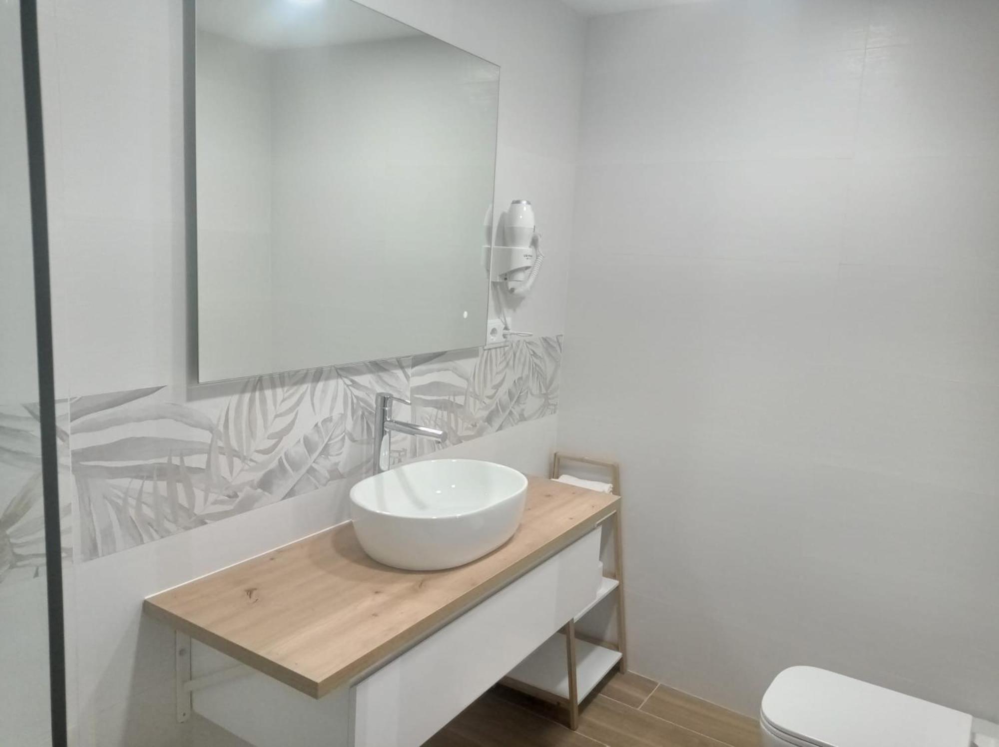 Hostal Fronton Alcobendas Ngoại thất bức ảnh